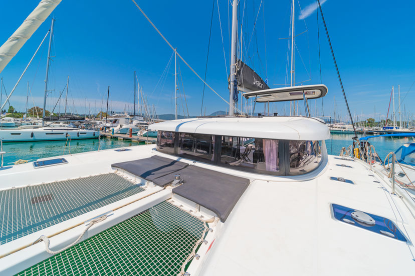 Lagoon 42 Four Seasons