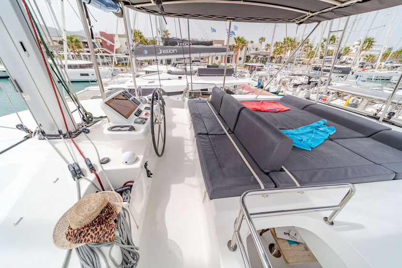 Lagoon 50 Just infinity