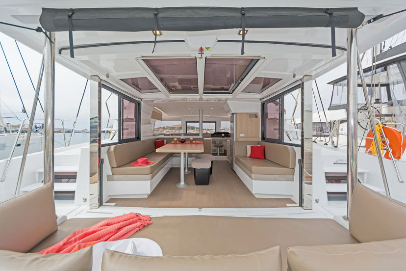 Bali Catamarans 4.1 E.S.