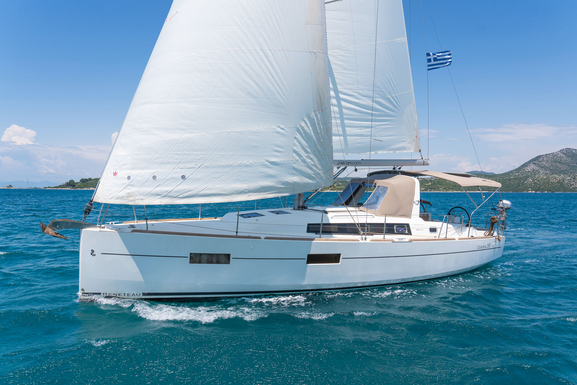 34276261497001909__DSC1750_Zografia_Beneteau_Oceanis_38_Istion_Yachting_L.jpg