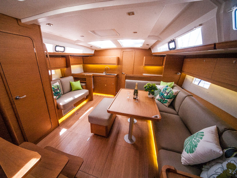 Dufour Yachts GRAND MALIN (owner version, new sails 2024., air condition, generator)