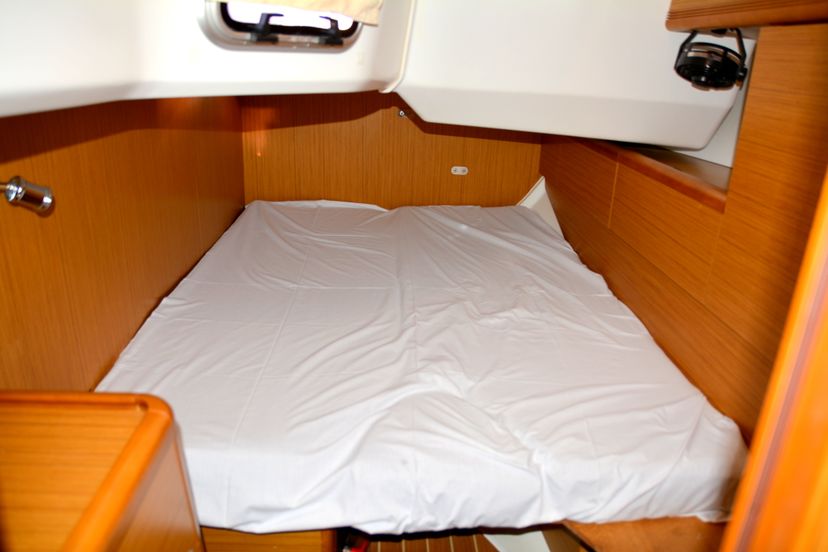 Jeanneau 44 Stavros