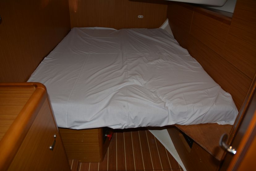 Jeanneau 44 Stavros