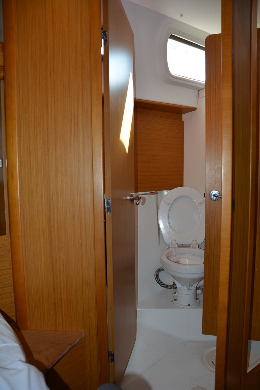 Jeanneau 44 Stavros