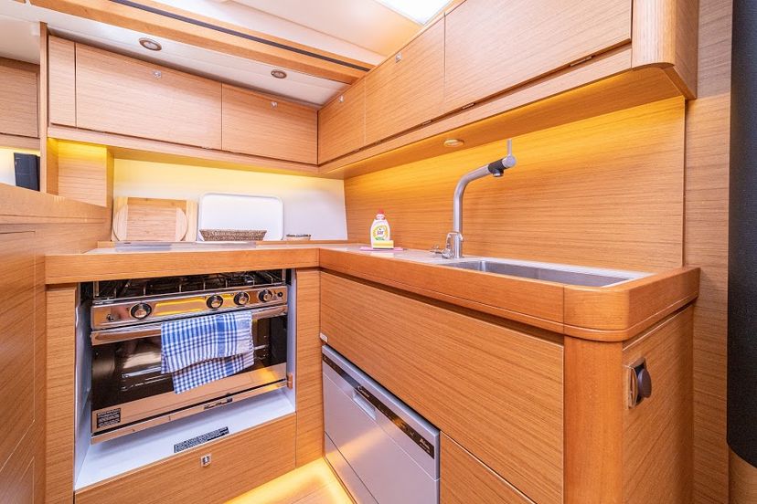 Dufour Yachts GRAND ZEPHYRUS