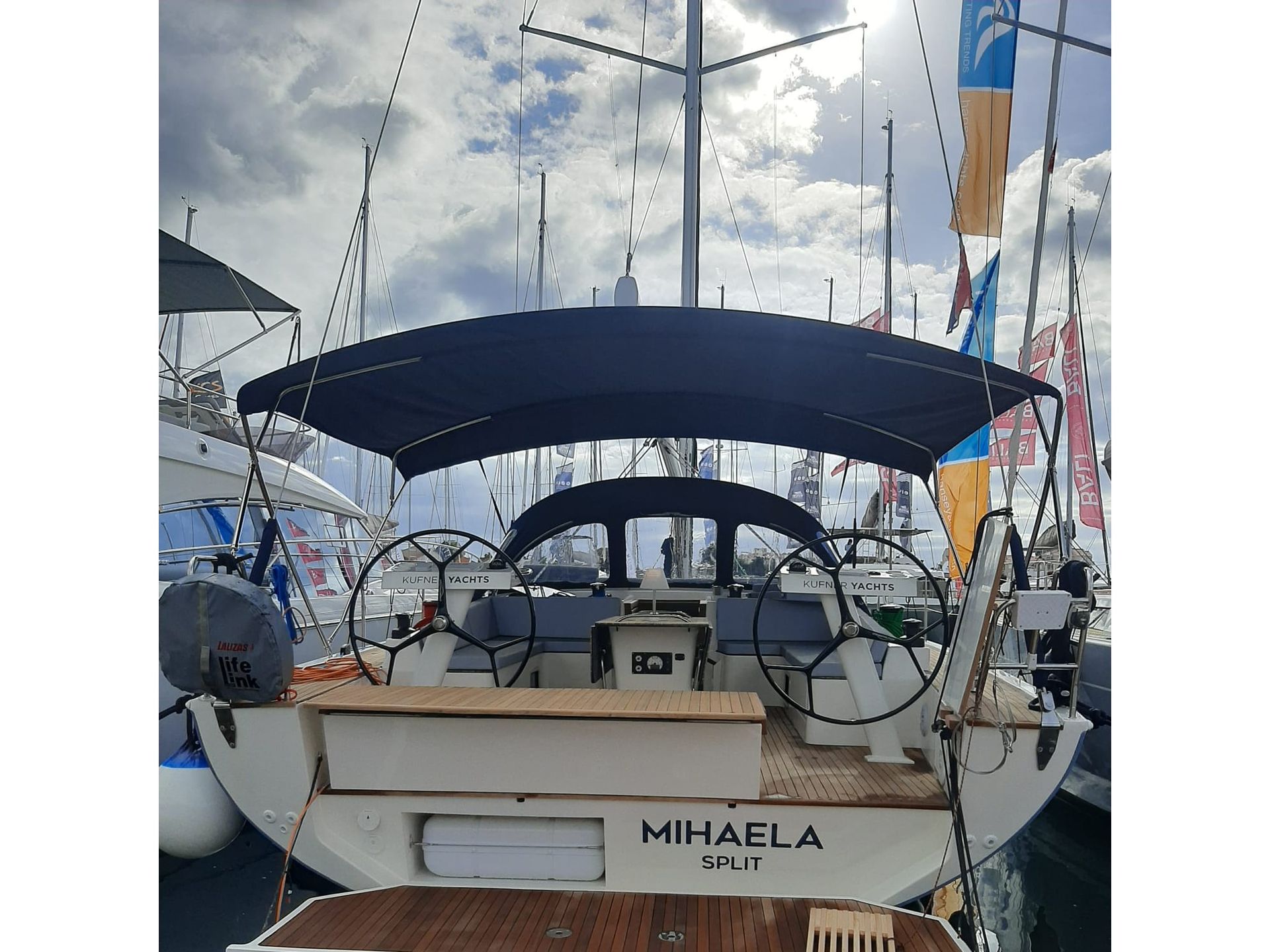 35363591559100126_Mihaela_1.jpg