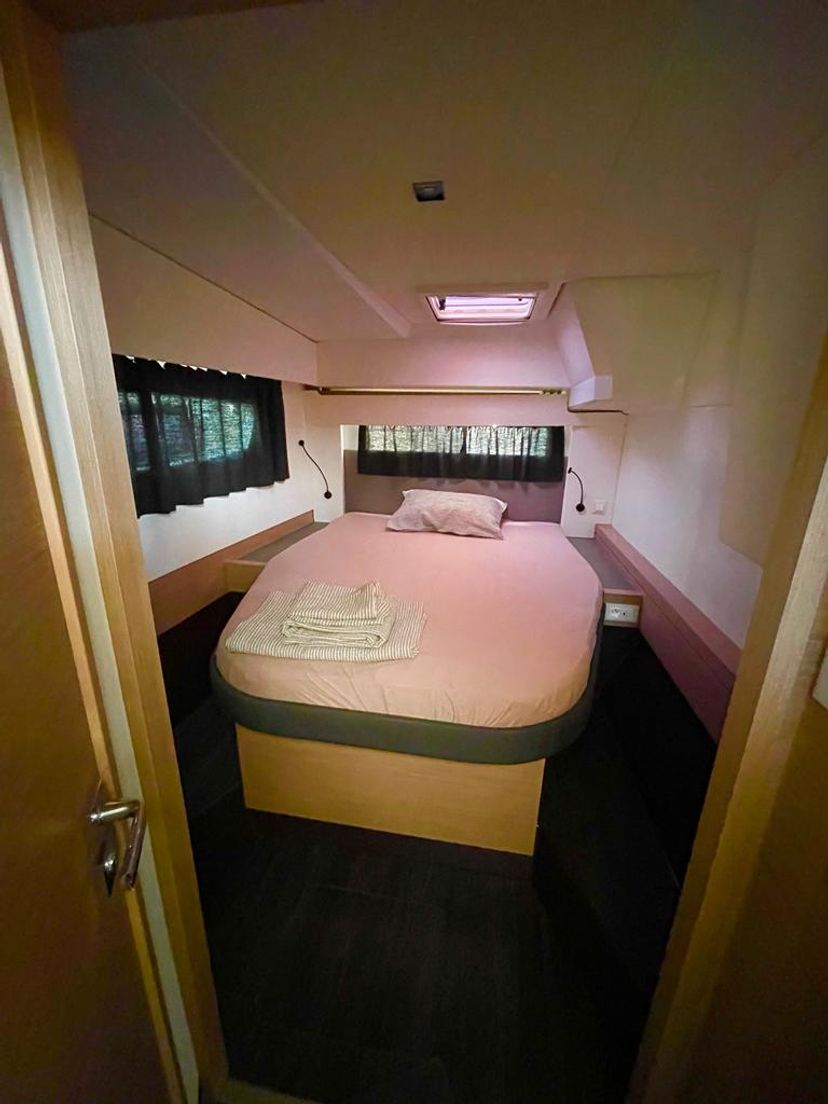 Fountaine Pajot 42 FLAVIA AUGUSTA