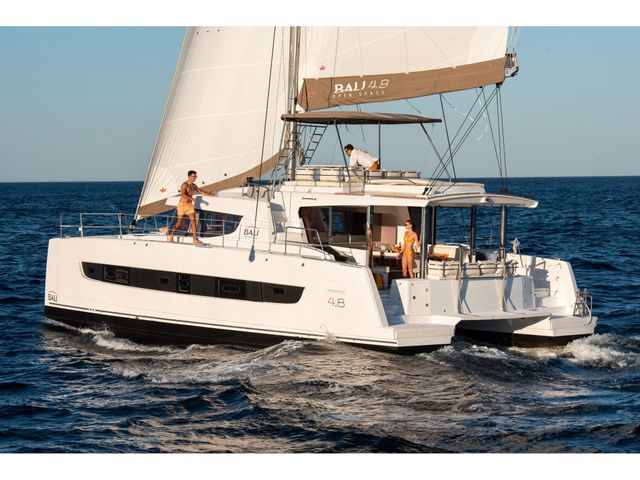 Bali Catamarans BALI 4.8  Olea Crewed Elegant Pack