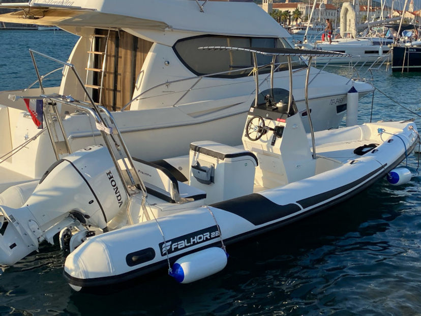 Falkor Nautika 22 Falkor