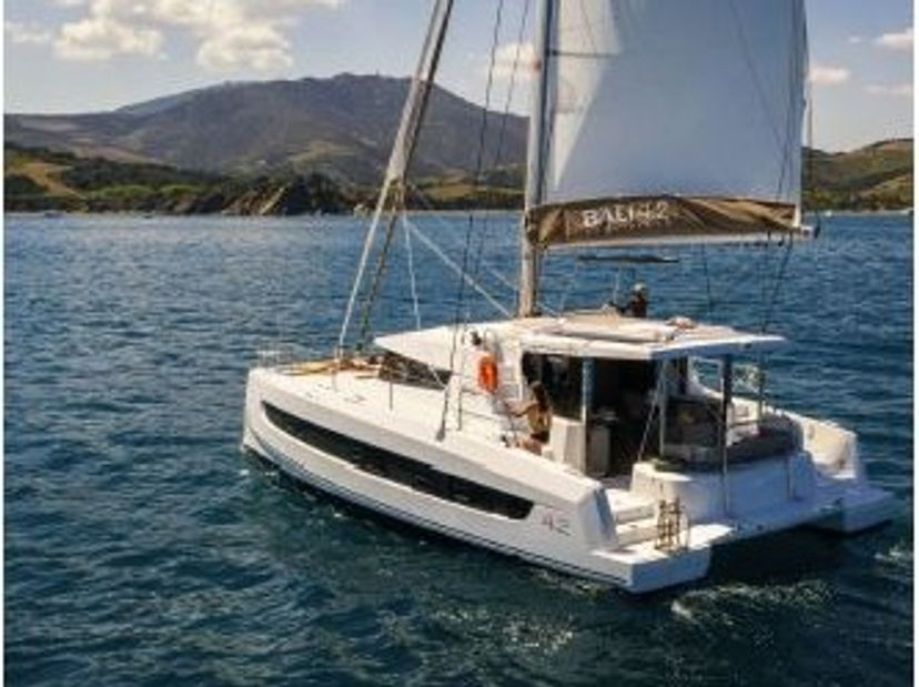 Bali Catamarans 4.2 Kebifor