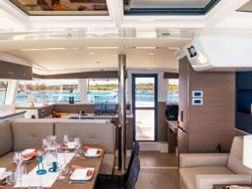 Bali Catamarans 4.2 Kebifor