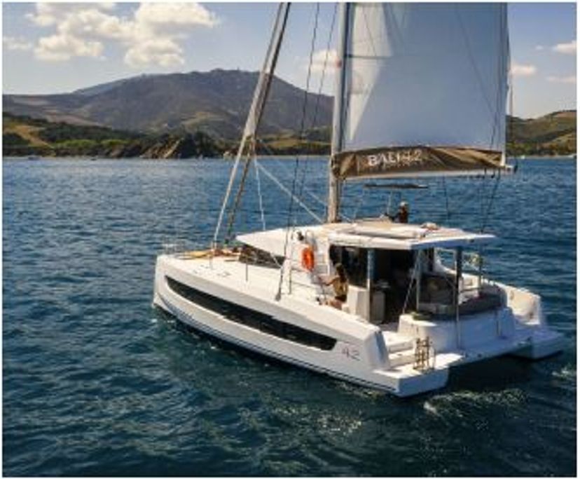 Bali Catamarans 4.2 Kebifor