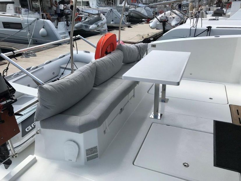 Fountaine Pajot 37 Thunderball