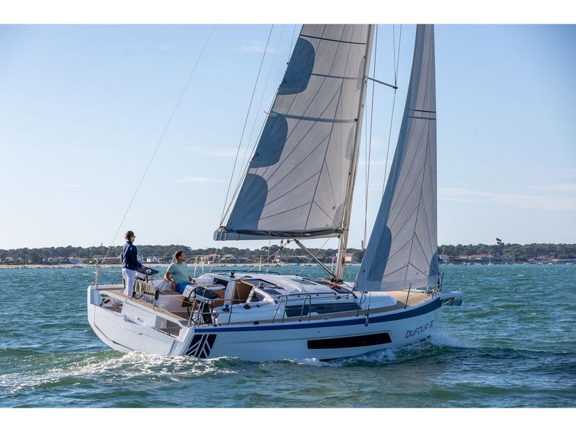 Dufour Yachts 37 First Laugh