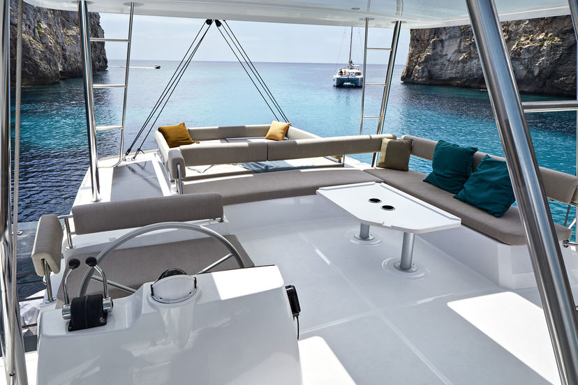 Bali Catamarans 4.8  Luna