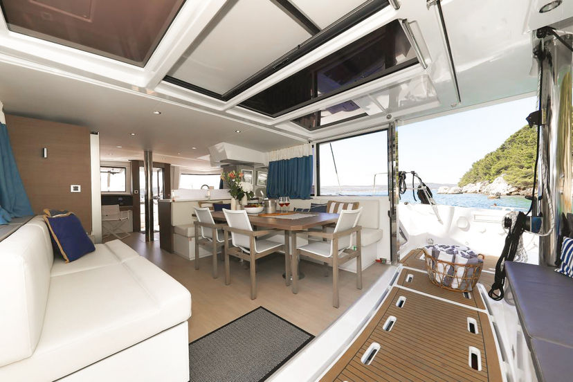 Bali Catamarans 4.8  Luna