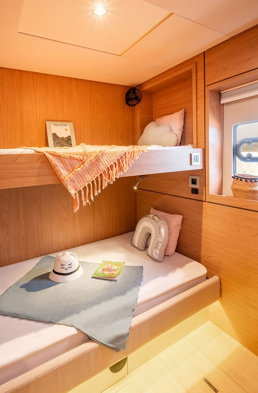 Bali Catamarans 4.8  Luna