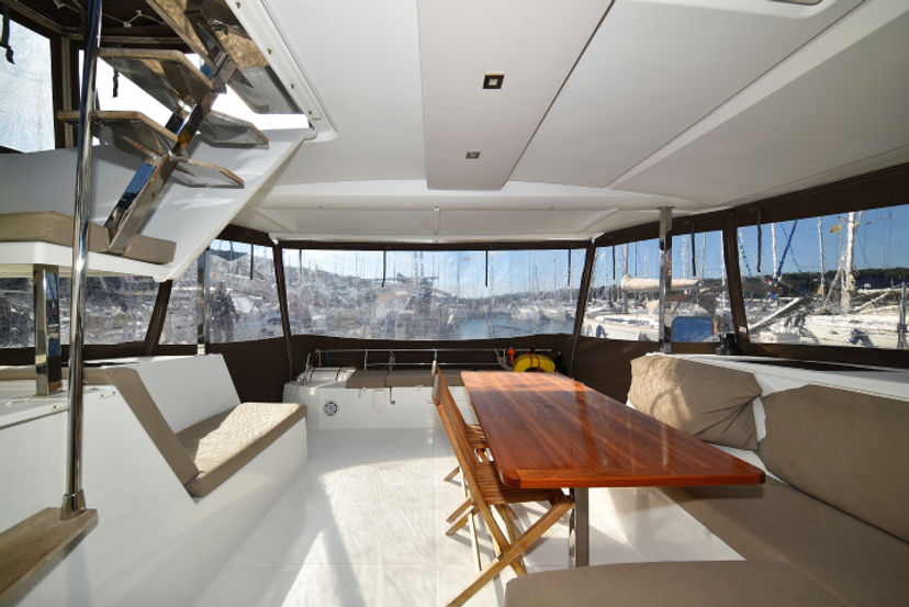 Fountaine Pajot 40 Floreanne