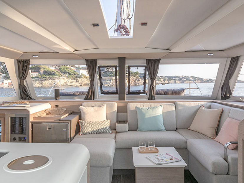 Fountaine Pajot 40 BLUE SERENITY (Air-conditition, gas barbeque, 1 SUP free of charge) 