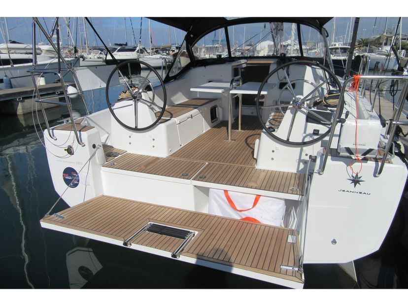 Jeanneau 38 Euforica