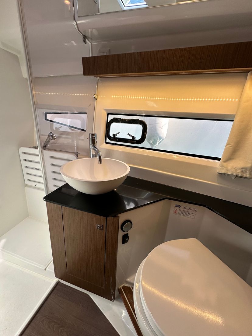 Jeanneau MERRY FISHER 1095 FLY Morska Vila