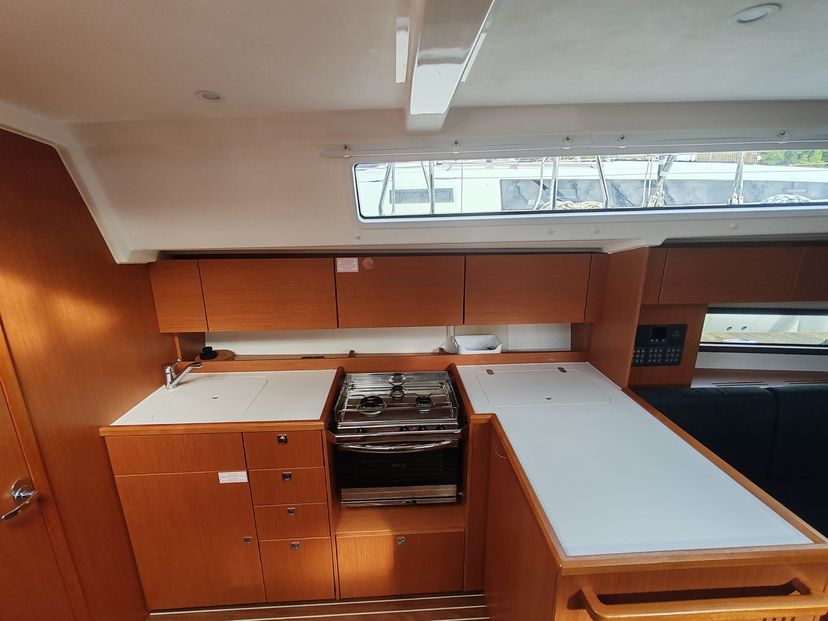 Bavaria Yachtbau C42 Seaduction