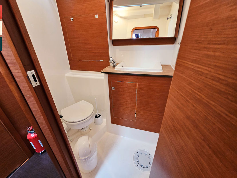 Dufour Yachts GRAND Tenuto