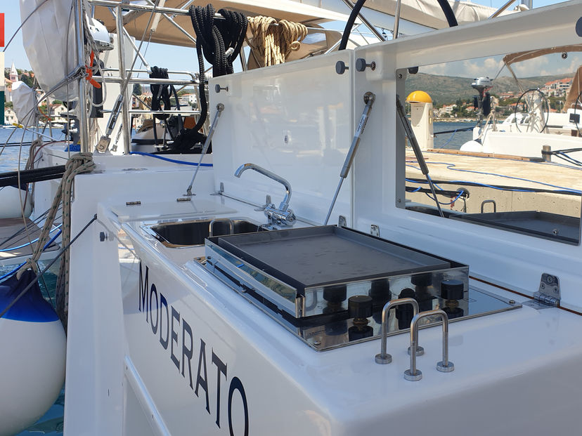 Dufour Yachts 43 Moderato