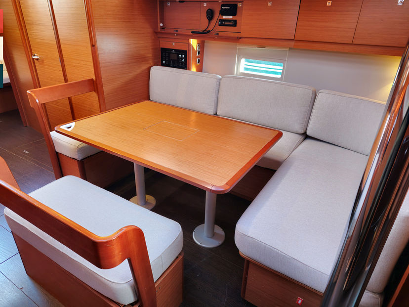 Dufour Yachts 43 Grazioso