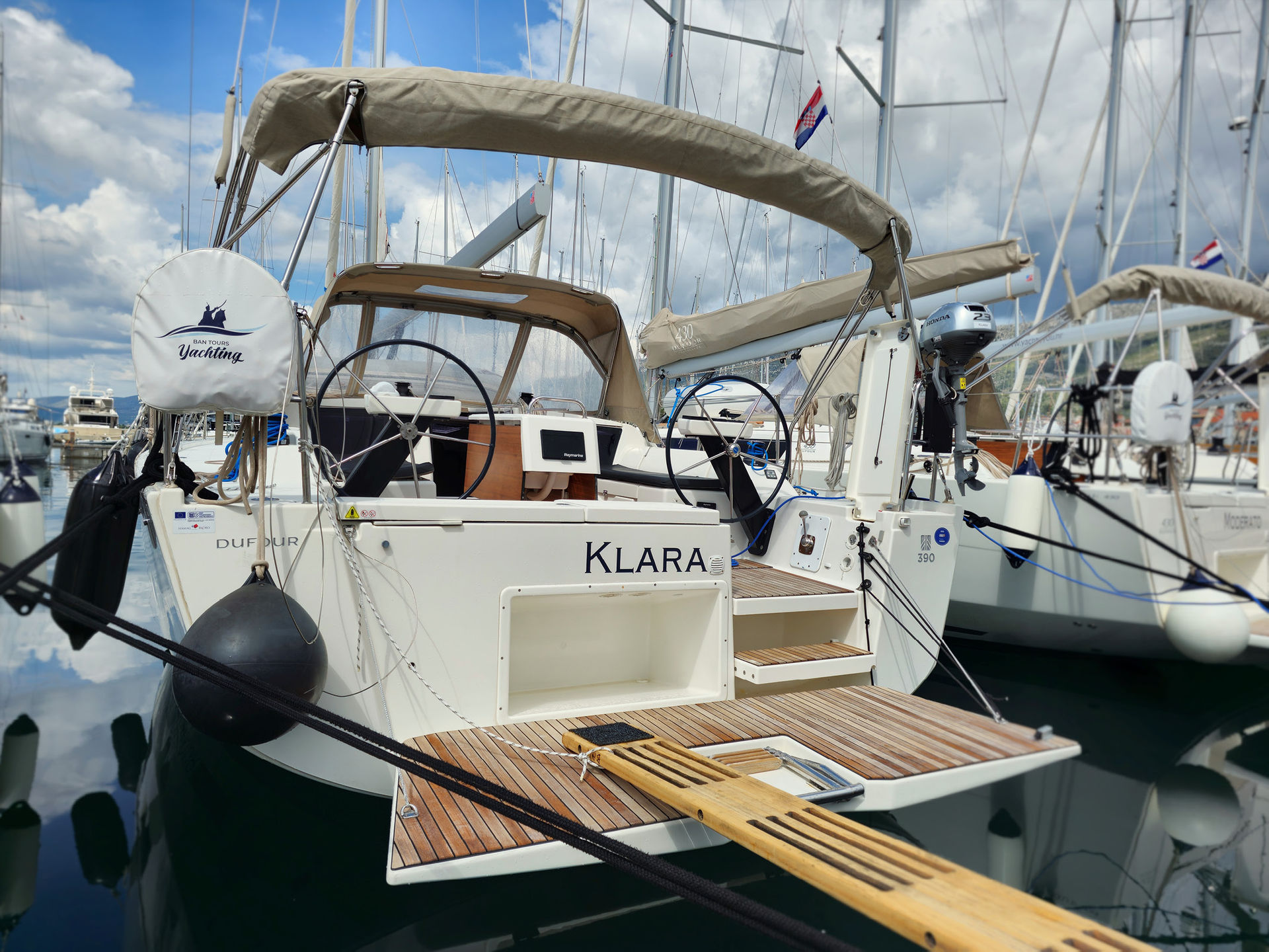 38435701261200512_Dufour_390_Grand_Large_-_Klara04.jpg