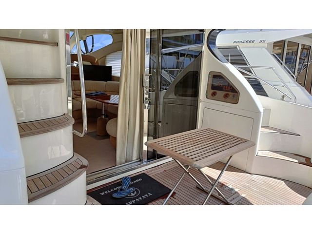 Azimut 46 AZIMUT 46 (App)
