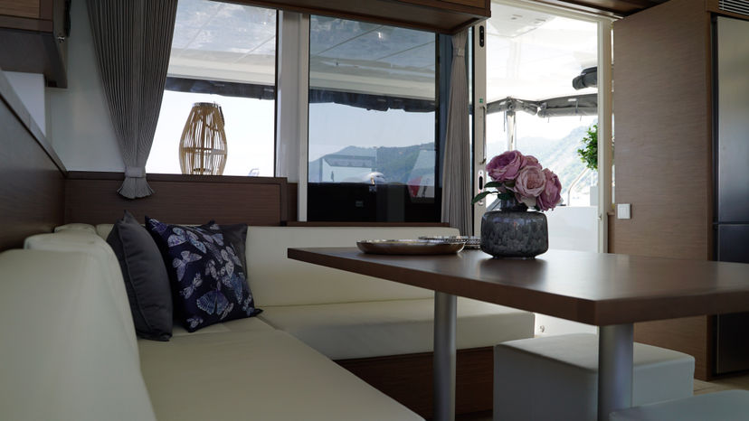 Lagoon 52 Blue Velvet