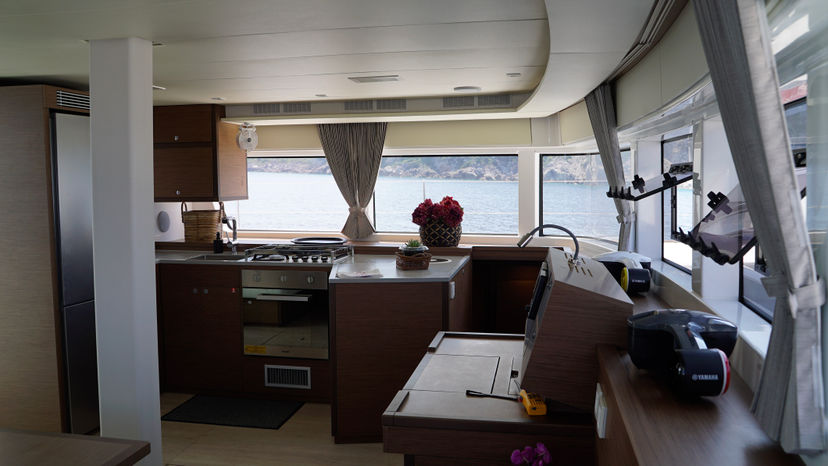 Lagoon 52 Blue Velvet