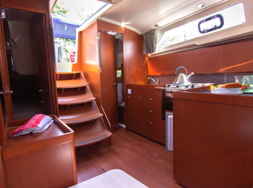 Beneteau OCEANIS 41.1 Poison