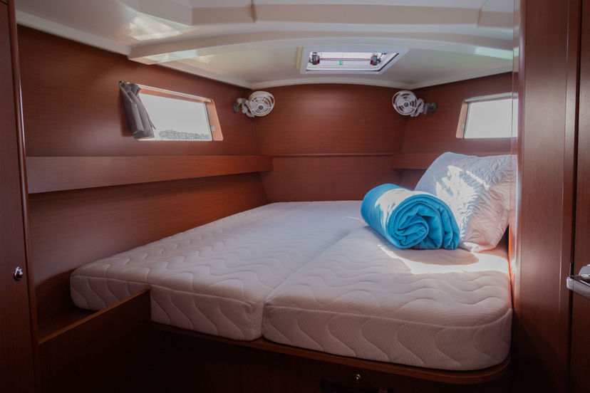 Beneteau OCEANIS 41.1 Poison