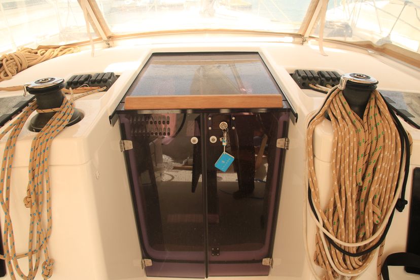 Dufour Yachts GRAND DILI (vers 50hp+Gas Bbq)
