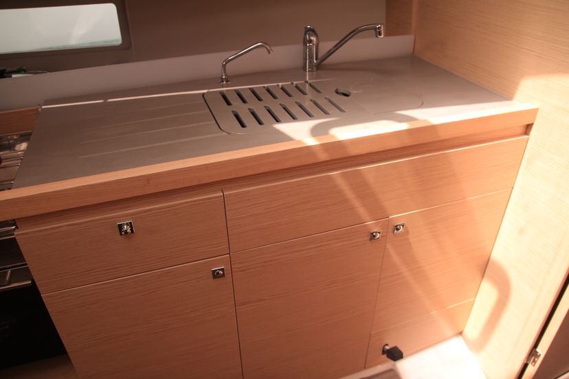 Dufour Yachts GRAND DILI (vers 50hp+Gas Bbq)