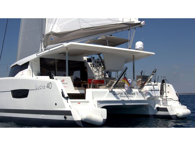 Fountaine Pajot 40 Luna Rossa II