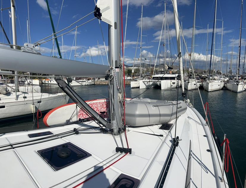 Beneteau 40 Saiph  (Electric Heads, Inverter)