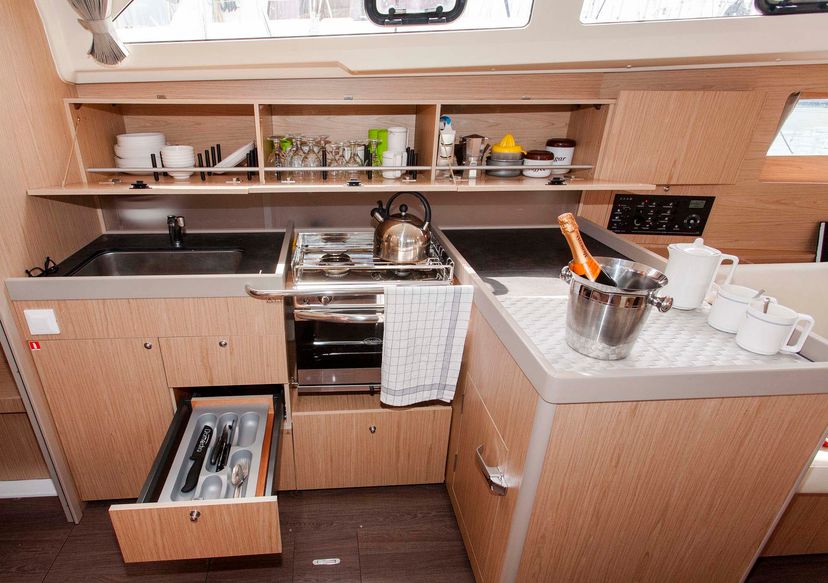 Beneteau OCEANIS 41.1 Foreigner