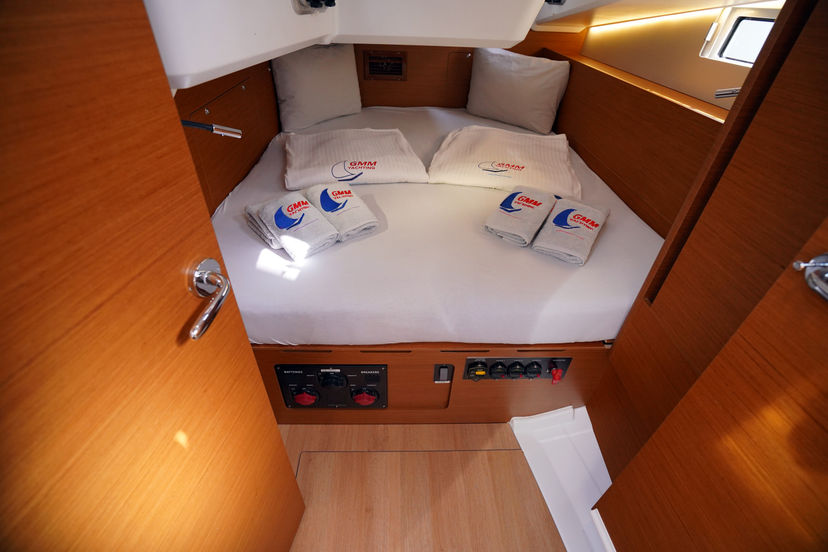Jeanneau 49 Red Marlin