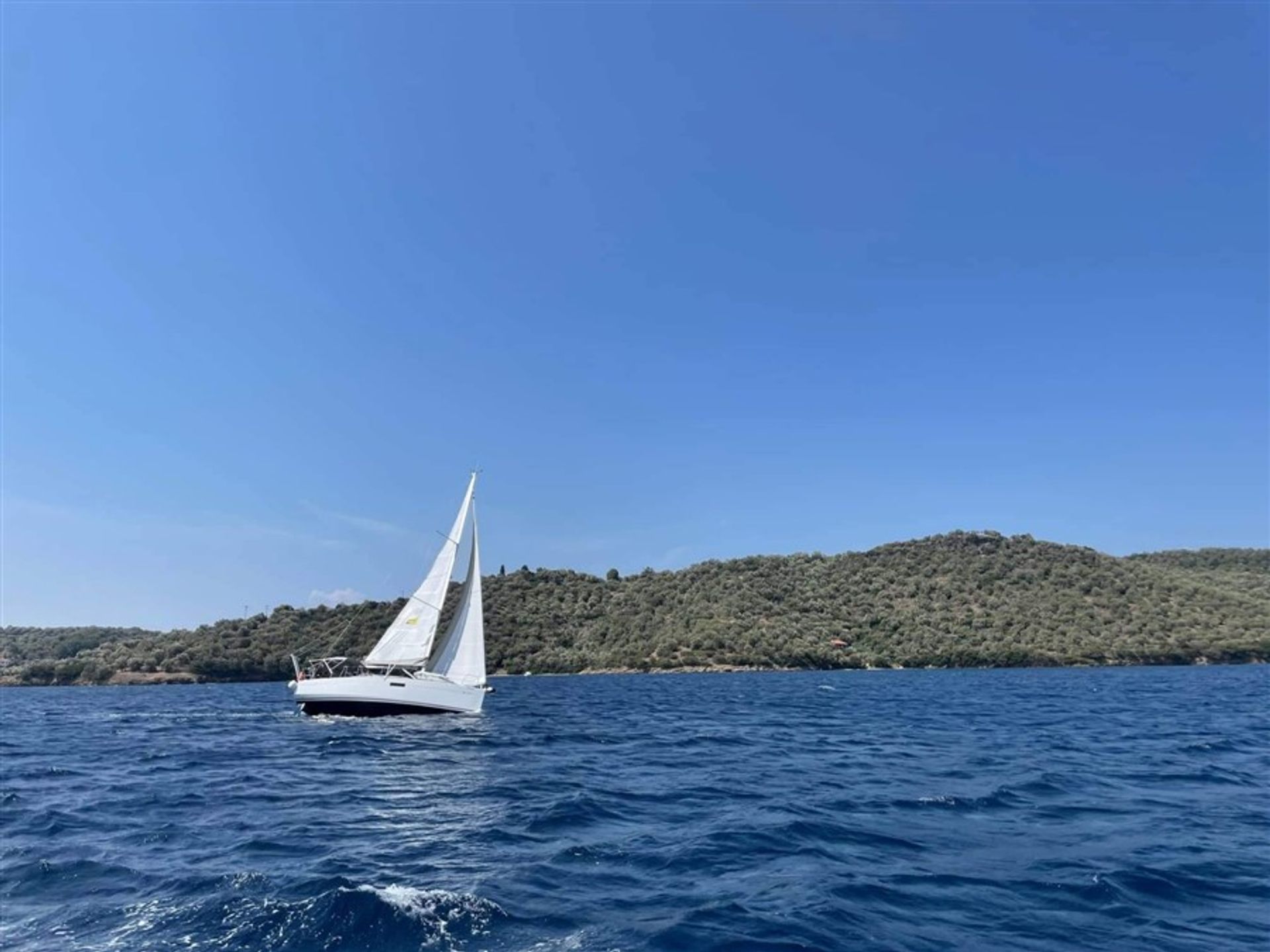 4006321125603541_dimitra-sailing-%28900_x_675%29.jpg