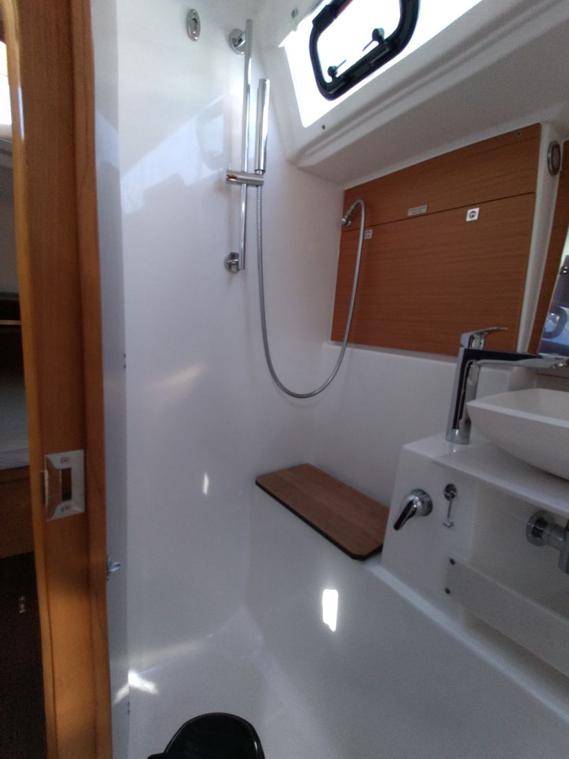 Dufour Yachts 43 Triumph
