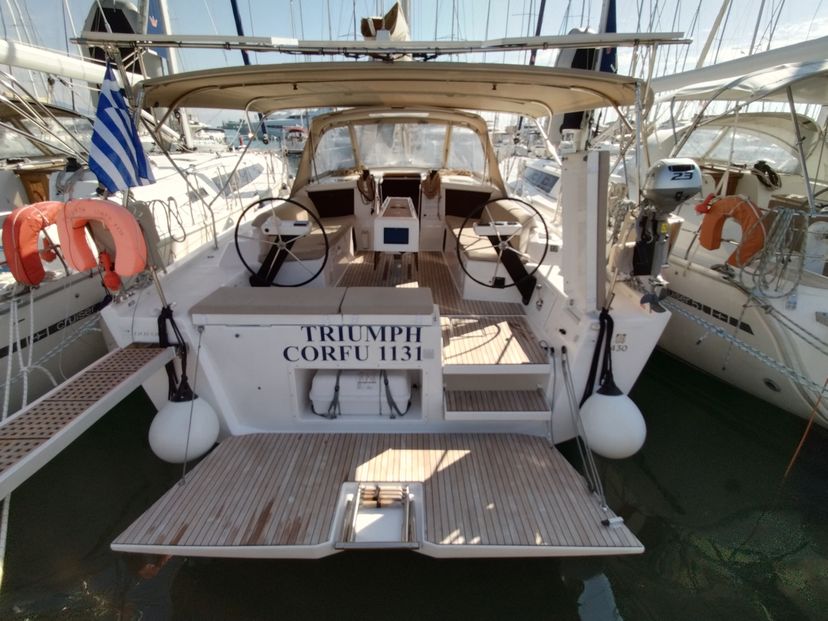Dufour Yachts 43 Triumph