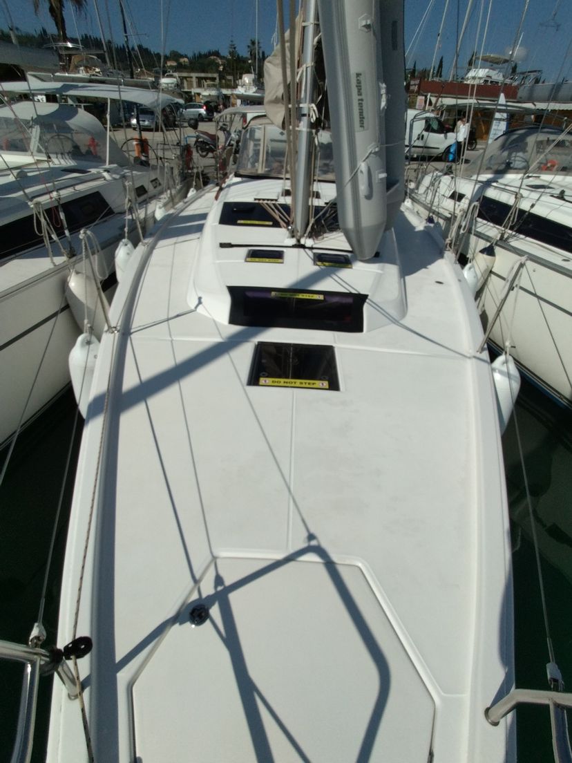 Dufour Yachts 43 Triumph