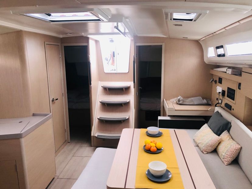 Beneteau 40 COSMIC DANCER