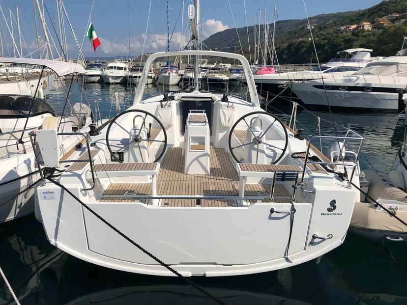 Beneteau 38 Chica