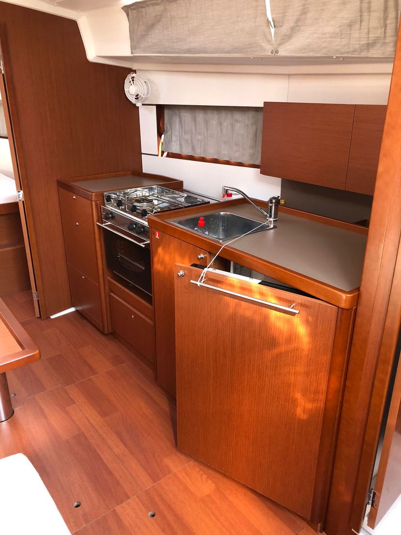 Beneteau 38 Chica