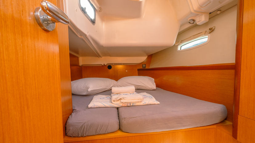 Beneteau 40 Premium
