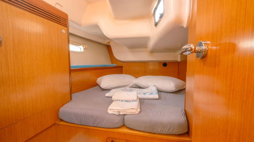 Beneteau 40 Premium